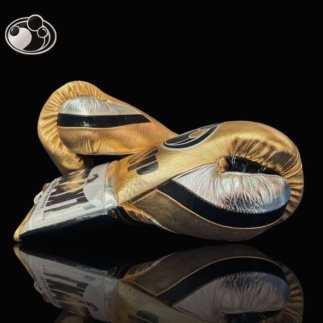 Grant Gold/Silver/Black Lace-Up Boxing Gloves Classic Training Gloves Thumb View