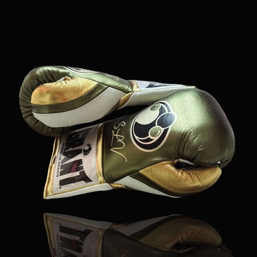 Grant Light-Green/White/Gold Lace-Up Boxing Gloves Classic Training Gloves Thumb View
