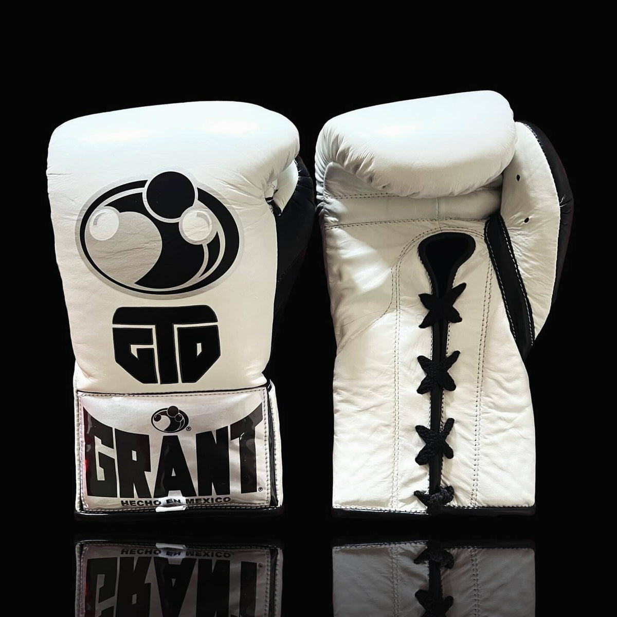Grant White/Black Leather Boxing Gloves Classic Design Pair