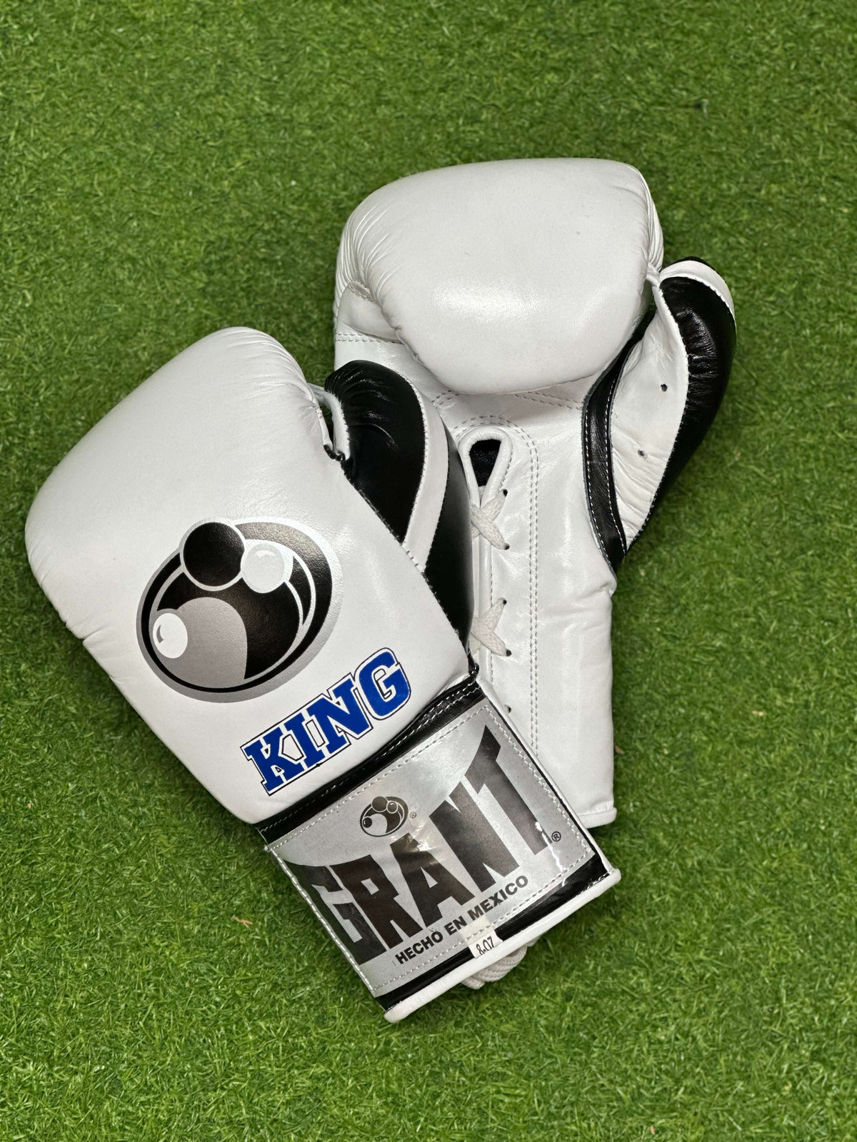 Grant Boxing Gloves White/Black Leather Gloves for Pad Work