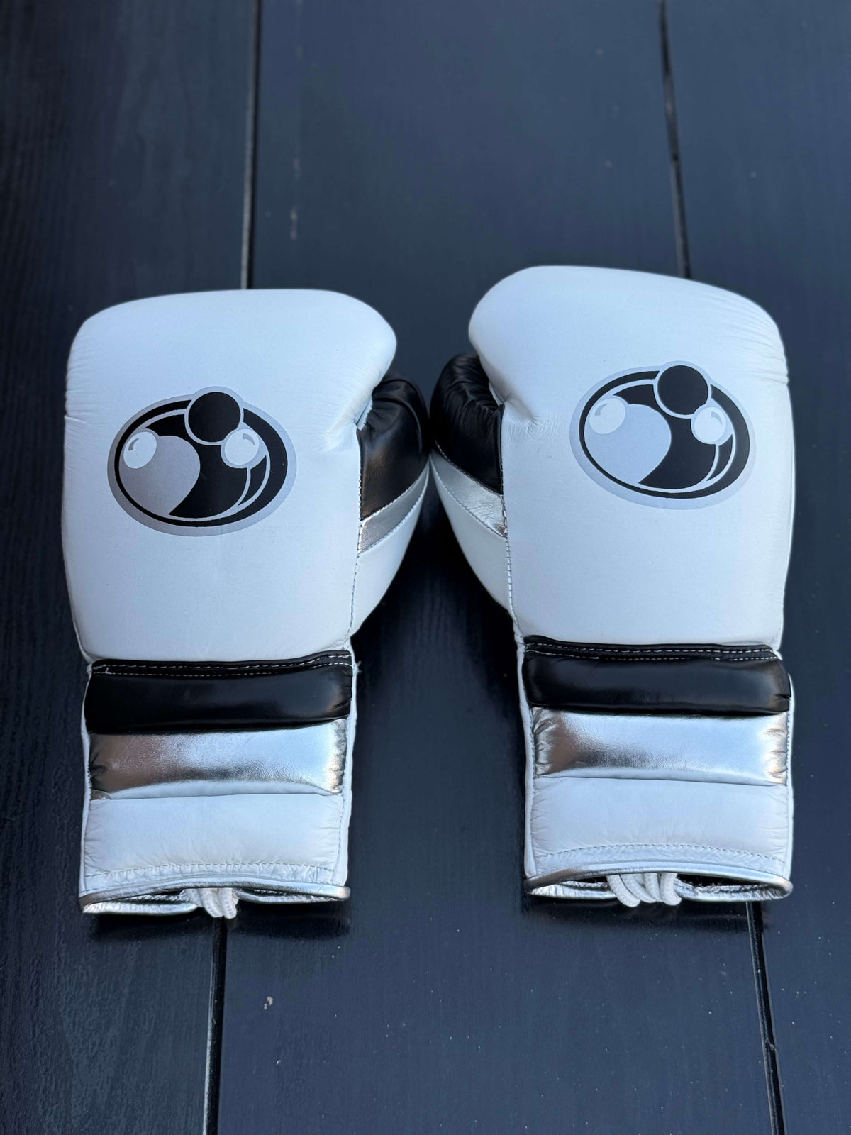 Grant Boxing Sets White/Silver/Black Leather Gloves Back View