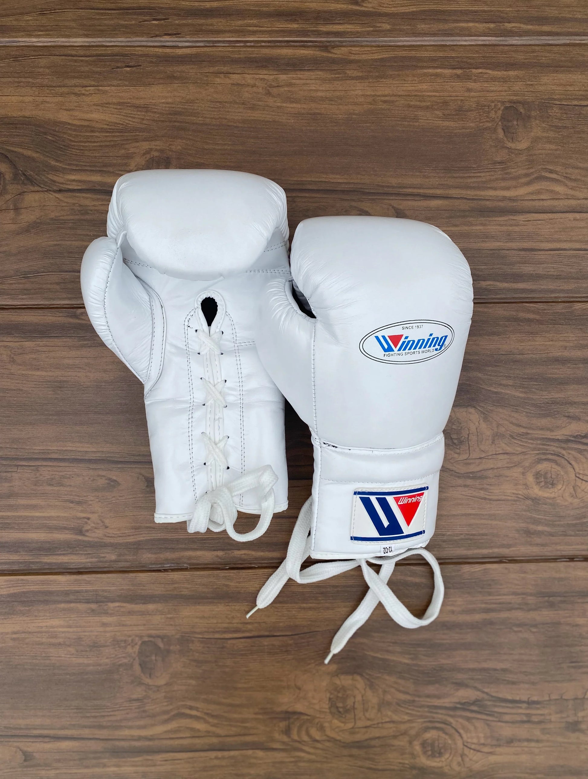Winning White Pair Boxing Gloves front back