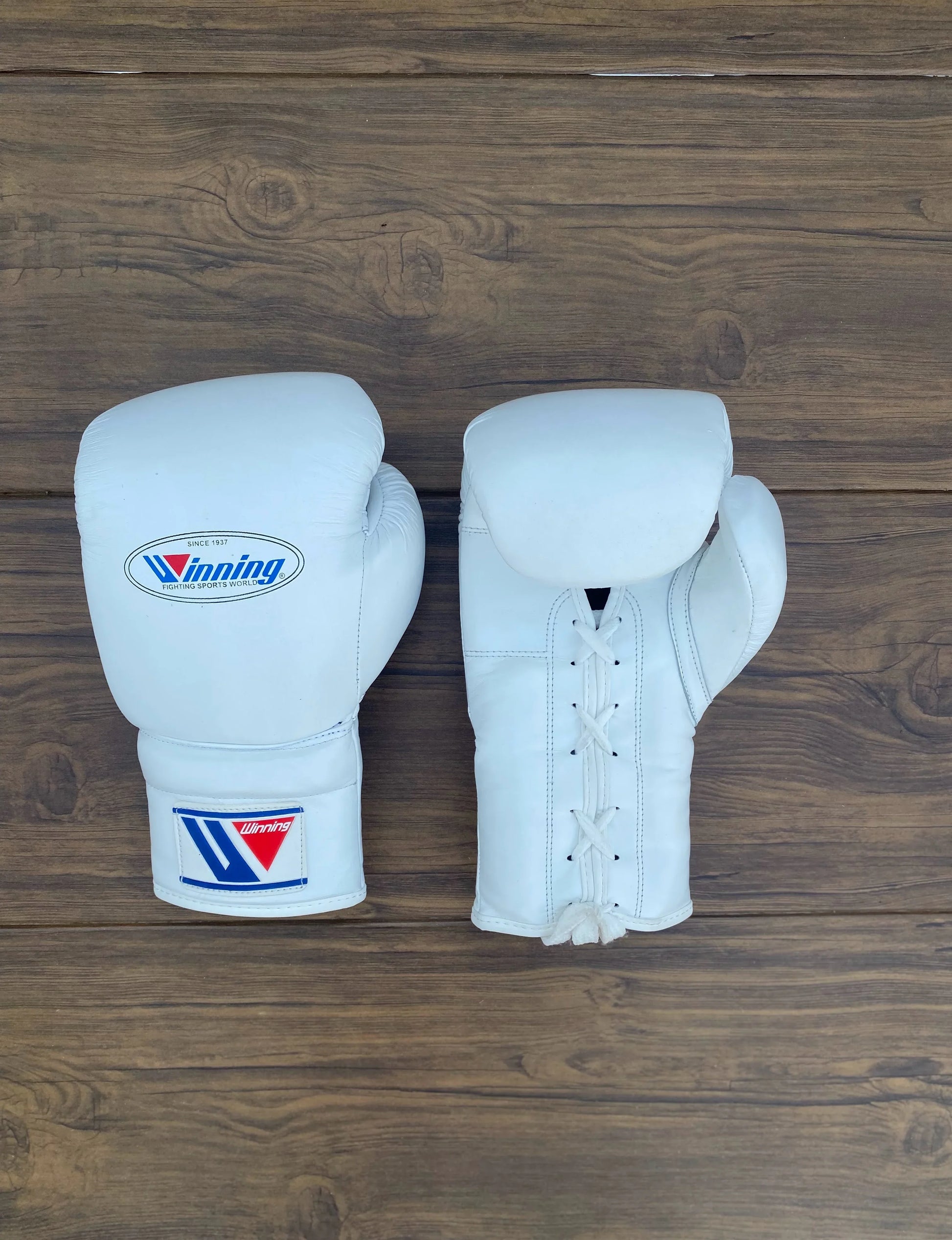 White set Gloves Pair img